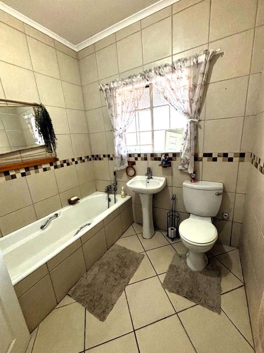 3 Bedroom Property for Sale in Vanes Estate Eastern Cape